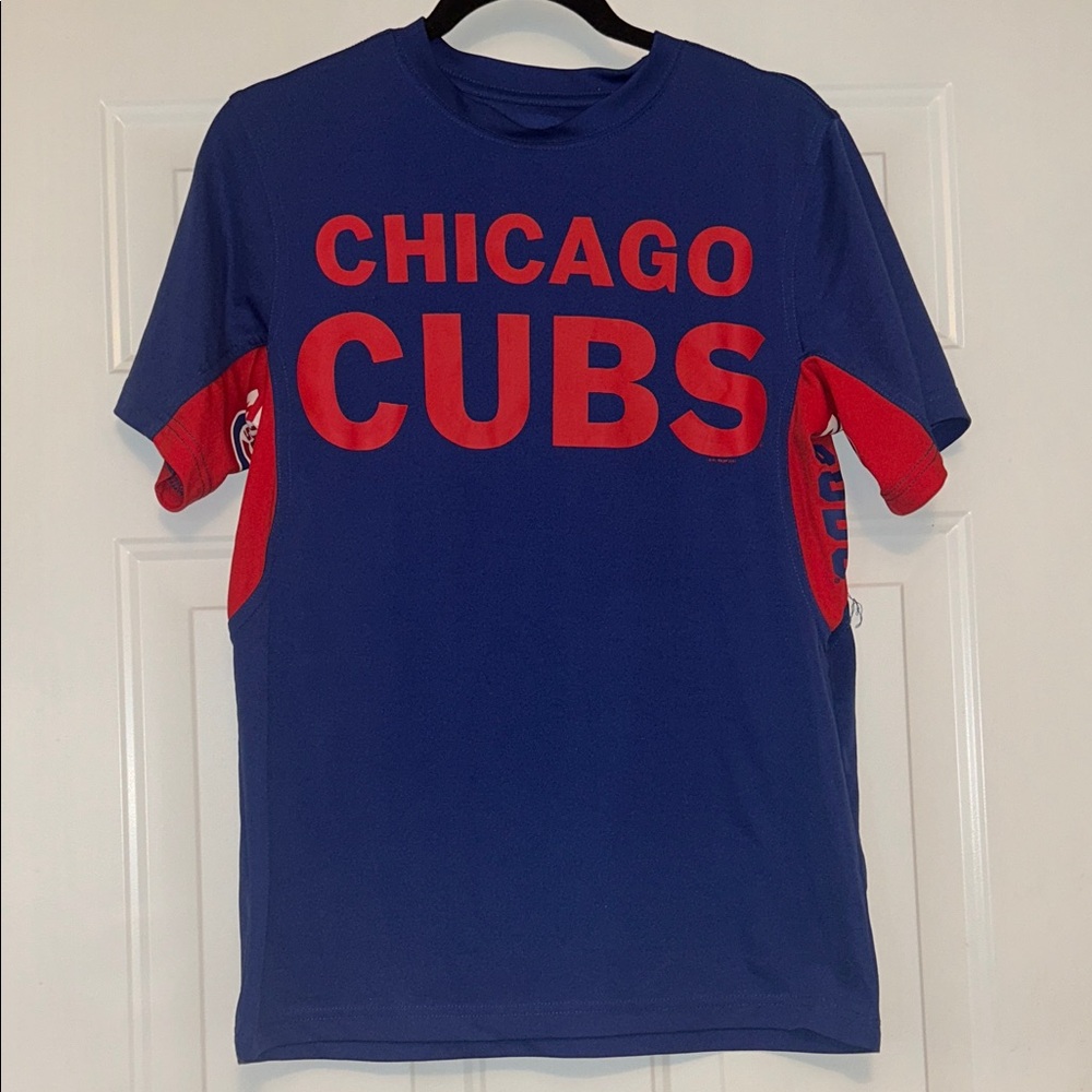Chicago Cubs Hands High Tee Blue Red S Unisex Performance Underarm Logos